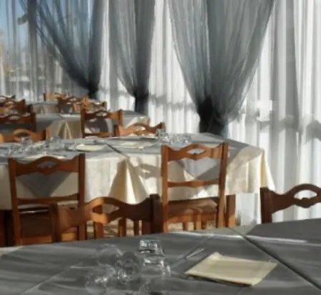Esperia Beach 3*