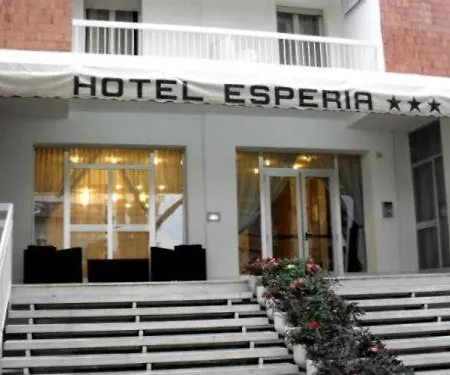Esperia Beach Hotel 3*