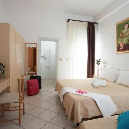 Hotell Esperia Beach 3*