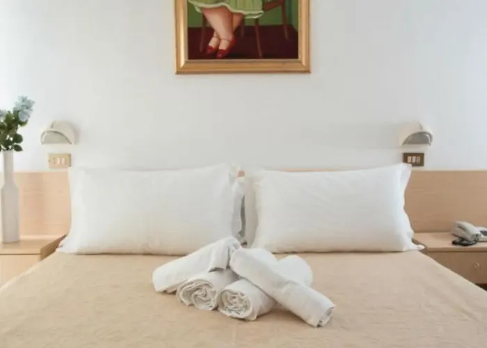 Hotel Esperia Beach 3*